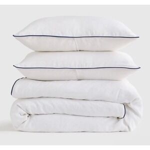 NWOT Quince King/ Cal King Duvet Cover Set Cotton Linen Piped White W/Navy